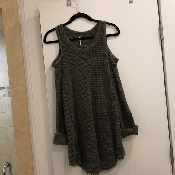 Free People Sweaters - Free People sweater with shoulder cutouts